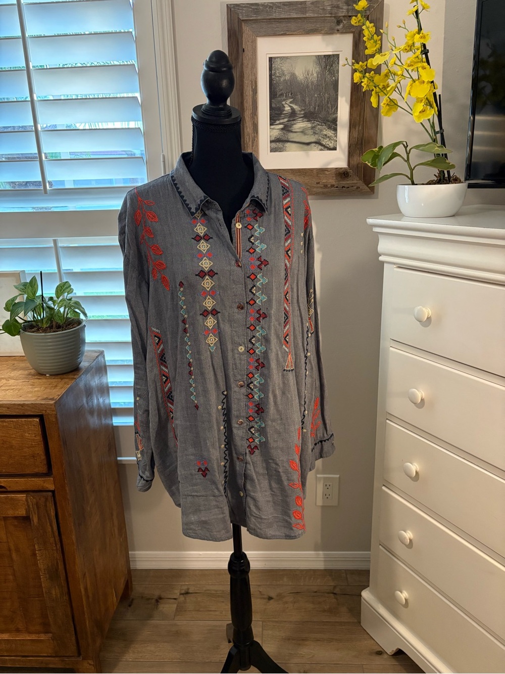 Johnny Was Embroidered Button-Up Shirt, XL